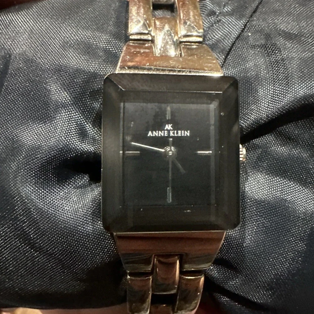 Anne Klein Women's Y121E Silver-Tone Black Watch Leather Strap Small RARE W/ Box